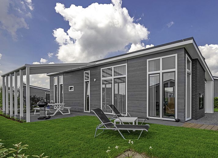 Helles Wohnzimmer im Ferienhaus Ruisweg 34, Wemeldinge, ideal fuer ein gemuetliches Beisammensein in Sued-Beveland.