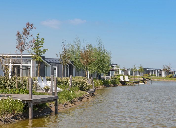 Moderne Kueche im Ferienhaus Ruisweg 56, gelegen in Wemeldinge, Zeeland.