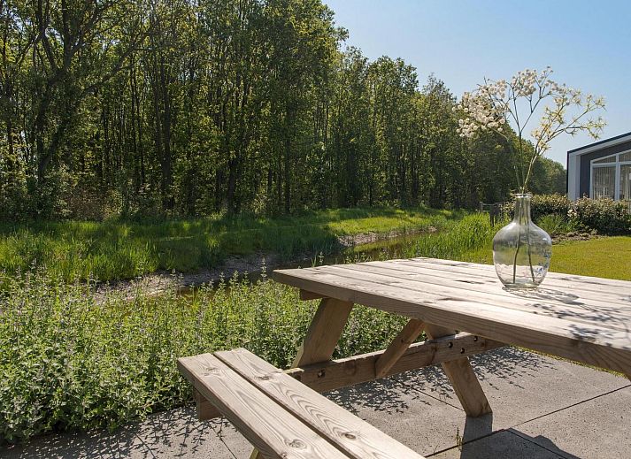 Veranda des Ferienhauses Waterresort Oosterschelde Haus Nr. 93 in Wemeldinge, ideal zum Entspannen.