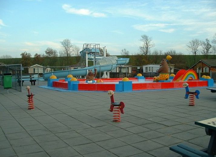 Parkplatz bei 4 Tribe Chalet auf Ardoer Camping, Zuid-Beveland, Zeeland