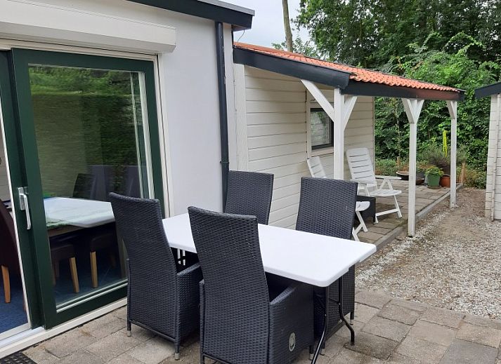 Ferienhaus Scheldeoord mit Terrasse in Baarland, Zuid-Beveland, Zeeland. Genieen Sie die Natur und die Ruhe in dieser komfortablen Unterkunft.