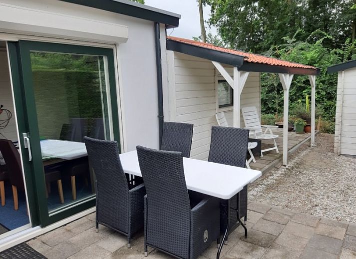 Gemtliches Wohnzimmer im Ferienhaus Scheldeoord, Baarland, Zuid-Beveland. Gemtlicher Innenraum mit viel Licht und modernen Mbeln.