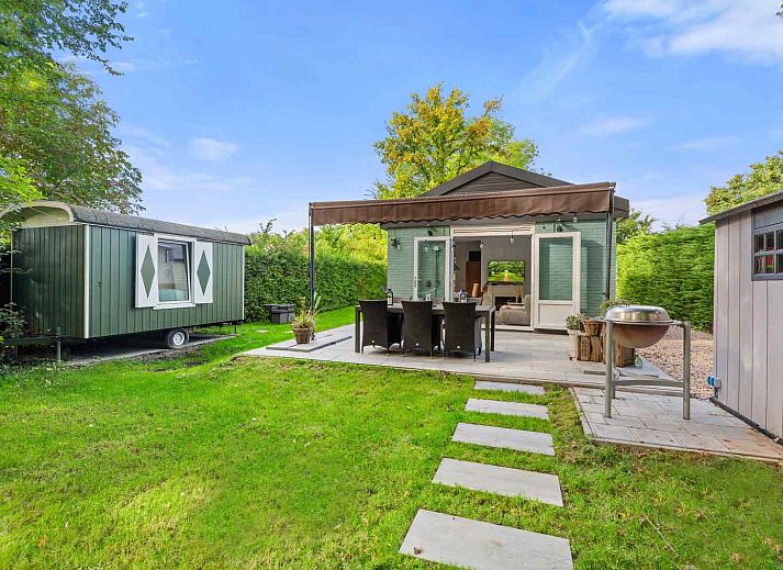 Verblijf 640819 • Vakantiewoning Zuid-Beveland • Prachtige 4-persoons vakantiewoning met een ruime tuin en