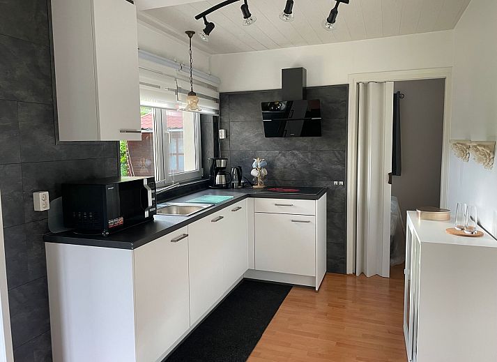 Guest house 640823 - Holiday property Zuid-Beveland - Vakantiehuis Sunshine