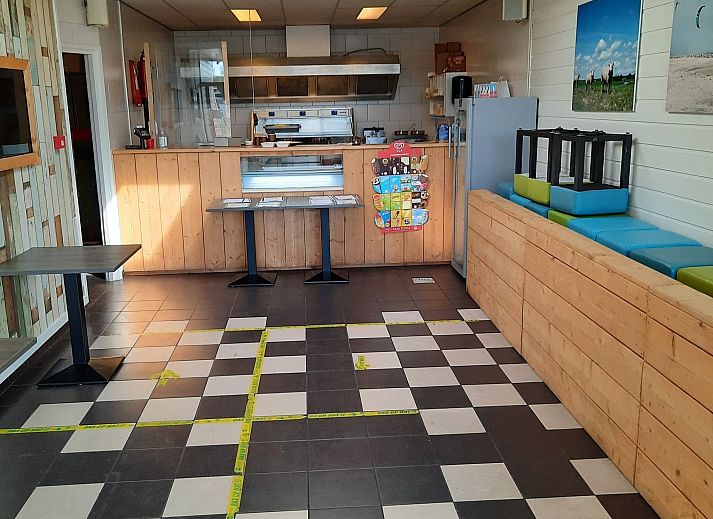 Guest house 640825 - Apartment Zuid-Beveland - Appartement Mobilheim "Camping Scheldeoord"