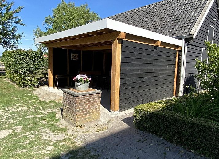 VZ250 Groepsaccommodatie Goes met ruime tuin in Zuid-Beveland, ideaal voor families.