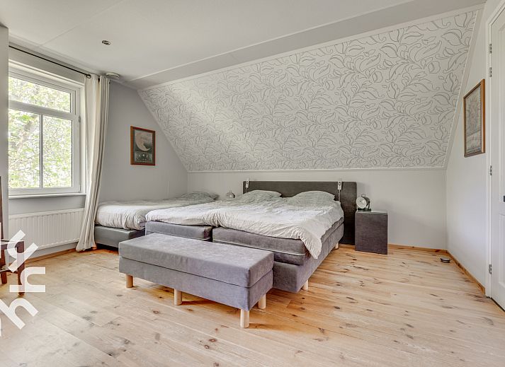 Vacation home ZE250 in Goes, South Beveland with spacious garden and terrace surrounded by greenery.