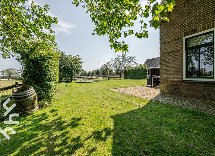 Bedroom with large closet in vacation home ZE250, Goes, Zuid-Beveland.