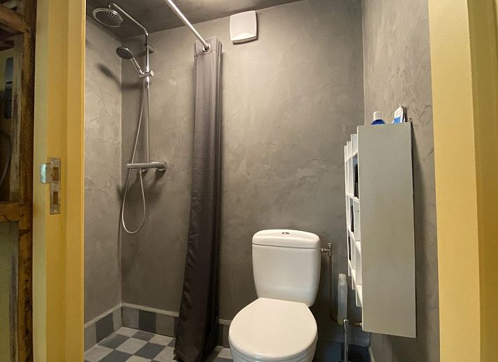 Sitzgelegenheit im Freien im Ferienhaus VZ883 in Goes, umgeben von der schoenen Natur Zeelands.