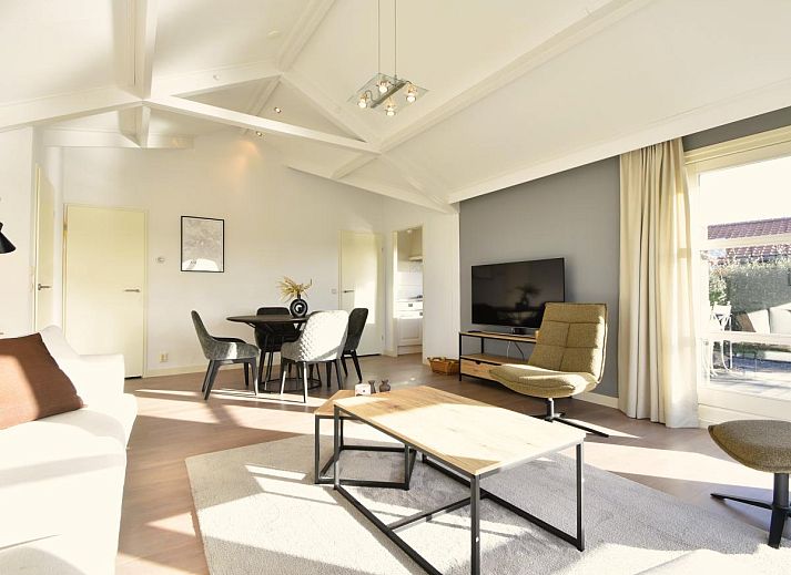 Sonne und Meer Ferienhaus in Kattendijke, Zeeland mit grossem Garten und schoener Aussicht.