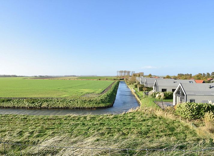Gemuetliches Esszimmer im Ferienhaus Sun and Sea, Kattendijke, ideal fuer Familienessen.