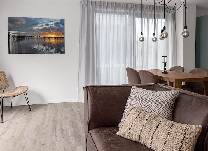 Comfort Villa 4 in Wolphaartsdijk, een modern vakantiehuis in Zeeland met een uitnodigende buitenruimte en landelijke omgeving.