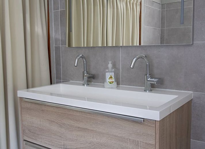 Guest house 642030 - Holiday property Zuid-Beveland - Vakantiehuis in Wolphaartsdijk