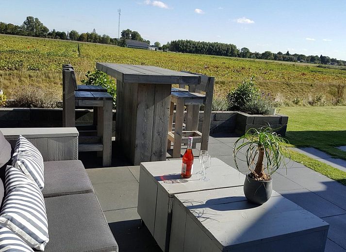 Charmant vakantiehuis VZ1072 in Wolphaartsdijk met landelijke omgeving in Zuid-Beveland, Zeeland