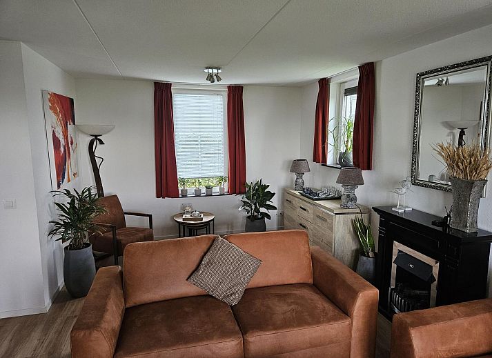 VZ1072 Vakantiehuis aan het water in Wolphaartsdijk, ideaal voor natuurliefhebbers in Zeeland