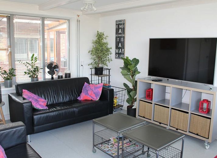 Enjoy the spacious garden and terrace of Cottage in Lewedorp, located in beautiful South Beveland, Zeeland.