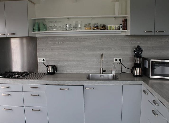 Enjoy the spacious garden and terrace of Cottage in Lewedorp, located in beautiful South Beveland, Zeeland.