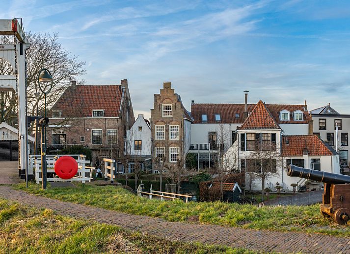 Geniessen Sie die Natur im Ferienhaus ZH487 in Goudriaan, Suedholland, mit bunten Voegeln in der gruenen Umgebung von Alblasserwaard.