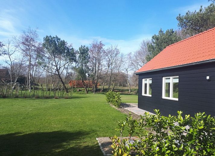 Enjoy the peace and quiet on the terrace of vacation home Vrijheid in Ouddorp, Goeree-Overflakkee, South Holland.