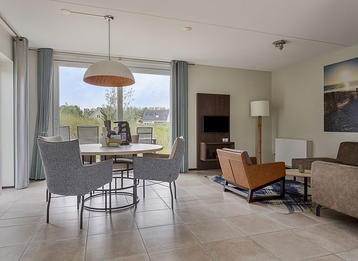 Reihenhaus in Ouddorp, Ferienhaus in Goeree-Overflakkee, Sdholland mit malerischem Blick auf das Wasser und die umliegende Natur.