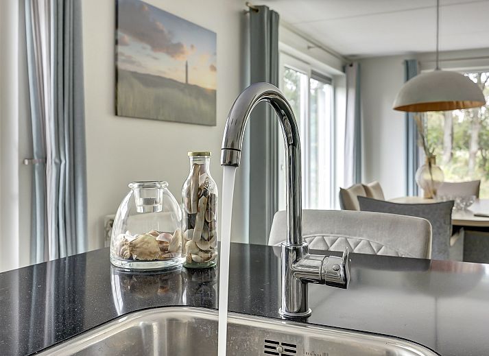 Freistehendes Haus in Ouddorp, ein charmantes Ferienhaus inmitten der Natur in Goeree-Overflakkee, Sdholland. Perfekt fr Ruhe und Entspannung.