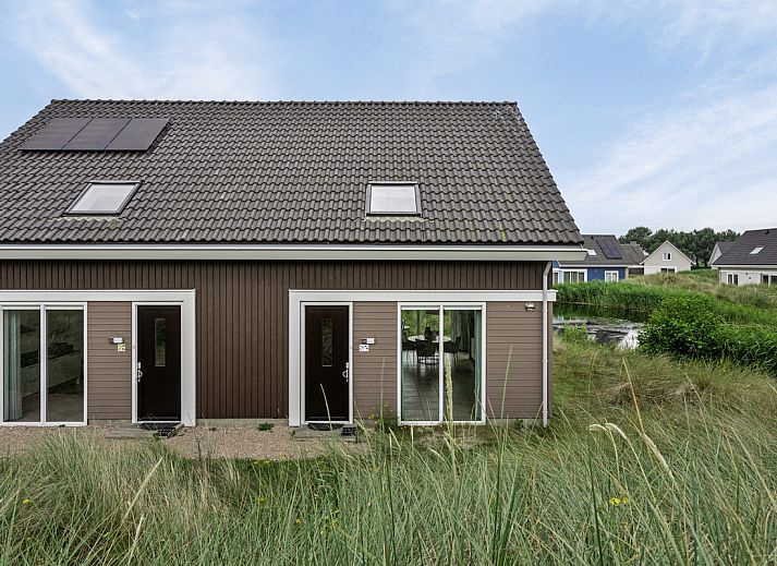 Reihenhaus in Ouddorp, Ferienhaus in Goeree-Overflakkee, Sdholland mit moderner Architektur und Blick auf die Natur.