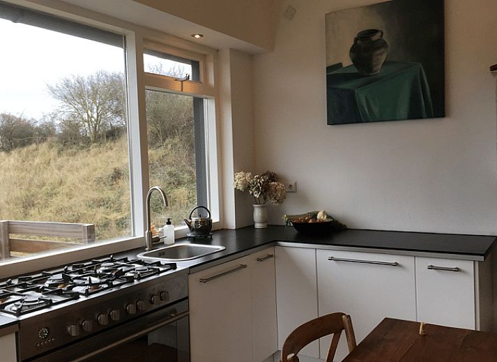 Landschap met vuurtoren nabij Vakantiehuis in Ouddorp, Goeree-Overflakkee, Zuid-Holland.