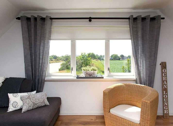 Slaapkamer in ZH022 vakantiehuis Ouddorp met rustgevend uitzicht, ideaal voor een goede nachtrust in Zuid-Holland.