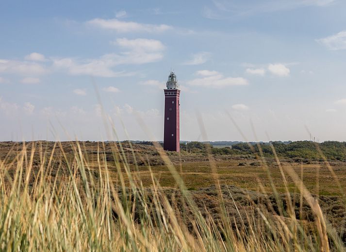 ZH416 vacation home in Ouddorp, Goeree-Overflakkee, featuring modern architecture and green surroundings.