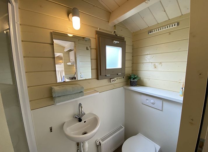 Enjoy the sun on the veranda of Camping Chalet the Albatros Plus in Ouddorp, Goeree-Overflakkee, South Holland.