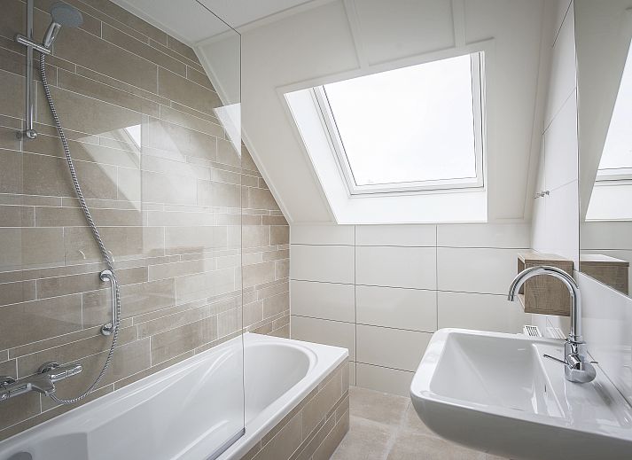 Guest house 660159 - Bungalow Goeree-Overflakkee - Strand Resort Ouddorp Duin | 24-persoons villa - Sterduin | 