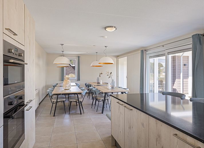 Guest house 660159 - Bungalow Goeree-Overflakkee - Strand Resort Ouddorp Duin | 24-persoons villa - Sterduin | 