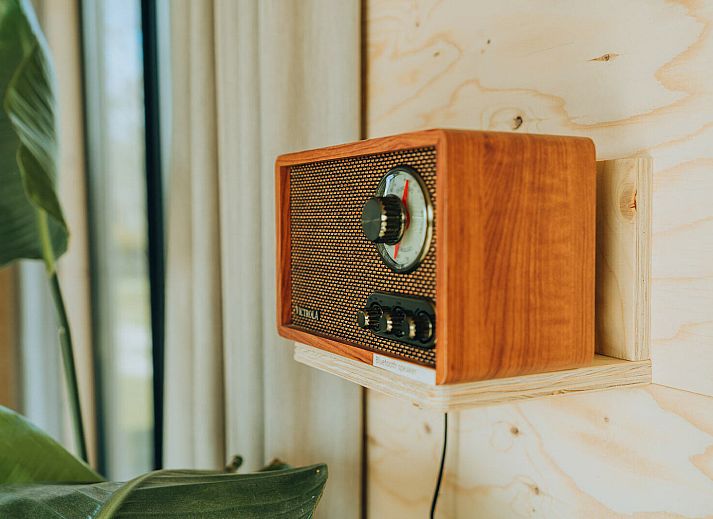 Vacation home Duunroos in Ouddorp, South Holland, surrounded by green nature.