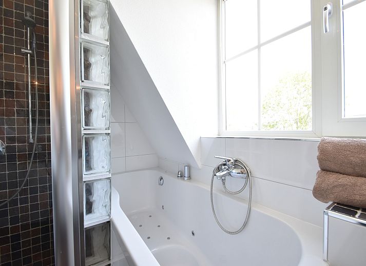 Unterkunft 660203 - Ferienhaus Goeree-Overflakkee - Villa Robinie
