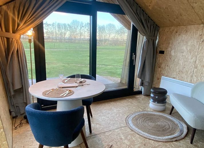 Ferienhaus in Sommeldsijk, Ferienhaus mit moderner Architektur in der Natur von Goeree-Overflakkee, Suedholland.