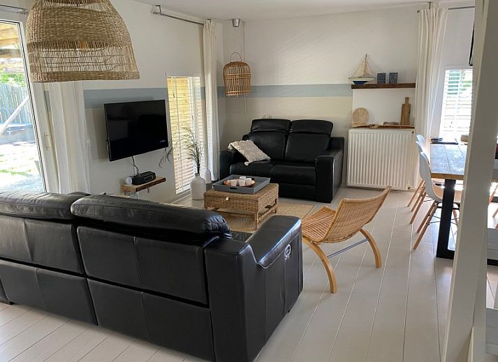 Guest house 661217 - Holiday property Goeree-Overflakkee - ZeeLandZon met jacuzzi en sauna