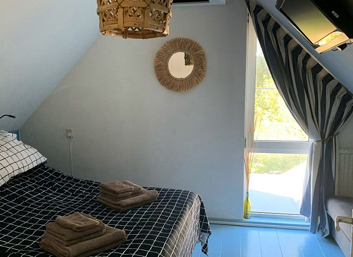 Guest house 661217 - Holiday property Goeree-Overflakkee - ZeeLandZon met jacuzzi en sauna