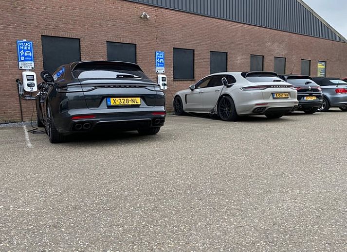 Ontspanning bij Vakantiehuisje in Melissant, Goeree-Overflakkee, met sauna en jacuzzi in de avond