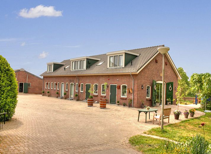 Verblijf 670607 • Vakantiewoning Groene hart • Zeer luxe en mooie 14 persoons groepsaccommodatie vlakbij 