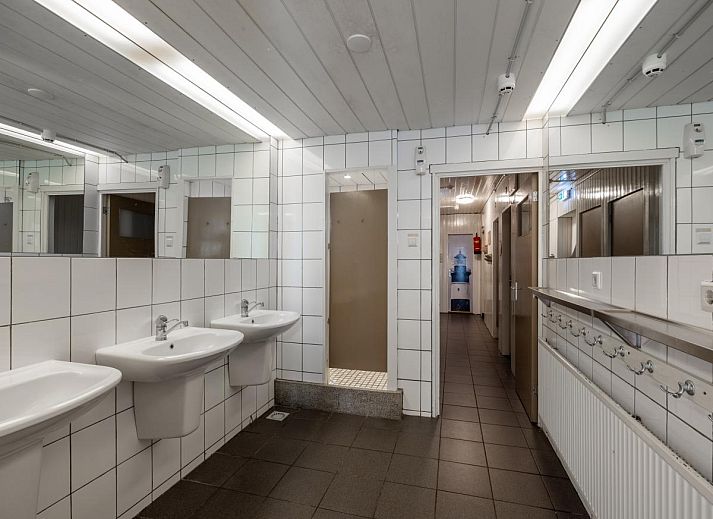 Unterkunft 670707 - Ferienhaus Groene hart - De Kaag Watersport Groepsaccommodatie - 50 pers