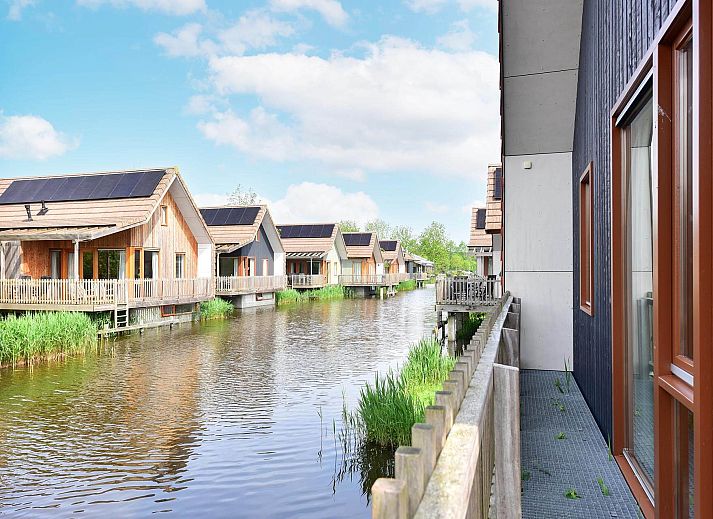 Detached house in Reeuwijk, vacation home in the Green Heart, South Holland, surrounded by green nature and peaceful surroundings.