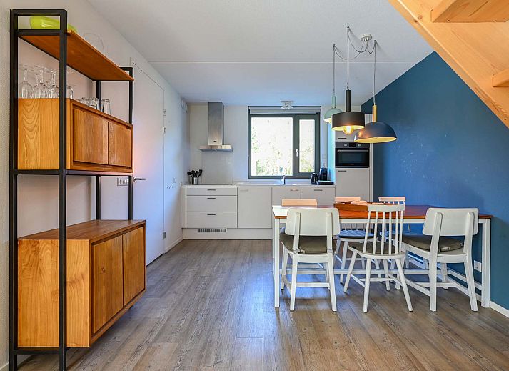 Side view of the Detached house in Reeuwijk, vacation home located in the Green Heart, South Holland.