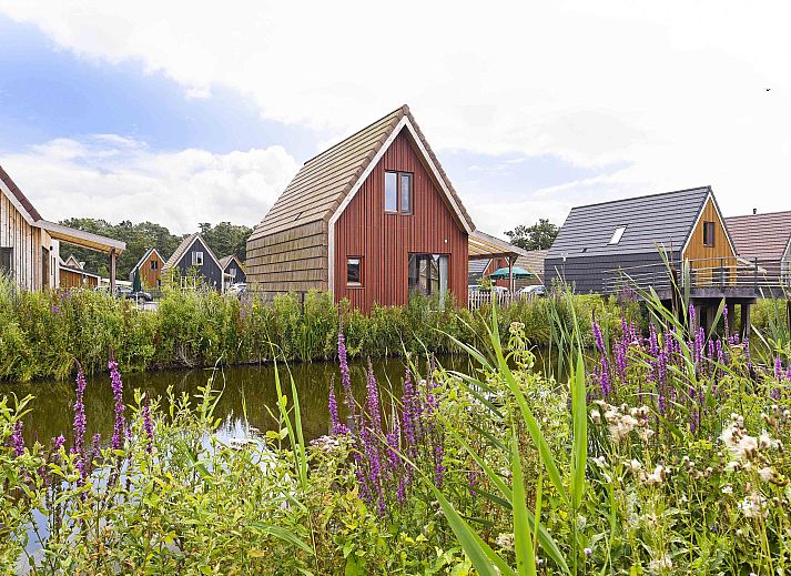 Comfortabele woonkamer in De Reeuwijkse Plassen 4-persoons kinderwoning, vakantiehuis in Reeuwijk.