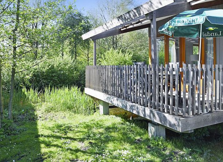 Guest house 670828 - Bungalow Groene hart - De Reeuwijkse Plassen | 4-persoons waterwoning - Vlist | 4L