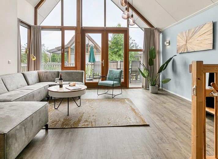 Guest house 670829 - Bungalow Groene hart - De Reeuwijkse Plassen | 6-persoons waterwoning - Broekvelden