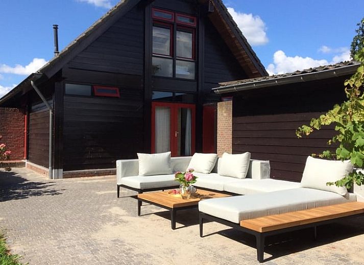 Ferienhaus in Reeuwijk, am Wasser im Gruenen Herzen der Provinz Suedholland gelegen, umgeben von Natur und Ruhe.