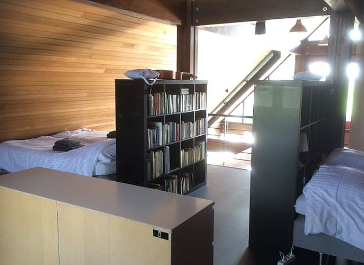 Geniessen Sie die Sonne auf der Terrasse des Ferienhauses in Reeuwijk, einem charmanten Ferienhaus im Gruenen Herzen von Suedholland.