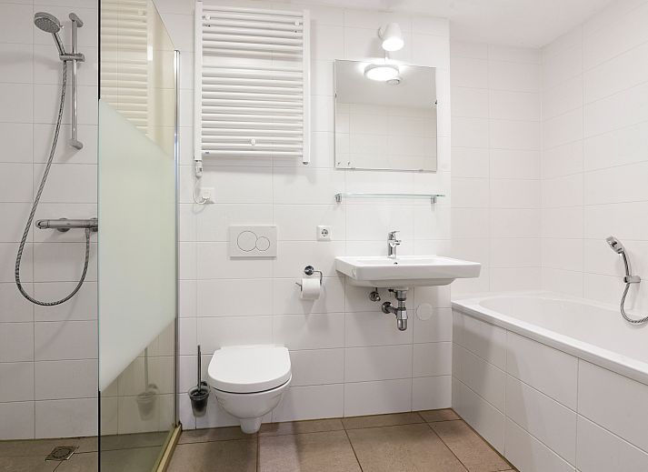 Unterkunft 670843 - Bungalow Groene hart - De Reeuwijkse Plassen | 12-persoons waterwoning - Ravensberg