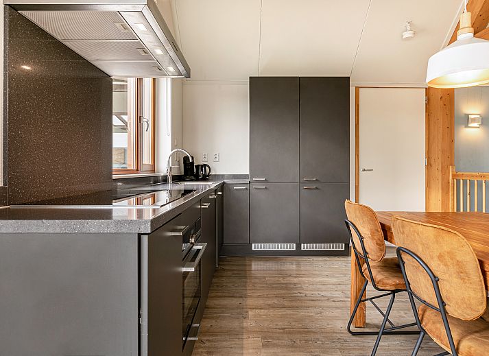 Unterkunft 670843 - Bungalow Groene hart - De Reeuwijkse Plassen | 12-persoons waterwoning - Ravensberg