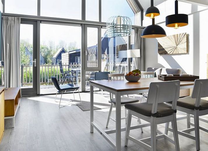 Guest house 670846 - Bungalow Groene hart - De Reeuwijkse Plassen | 4-persoons waterwoning - Extra toega